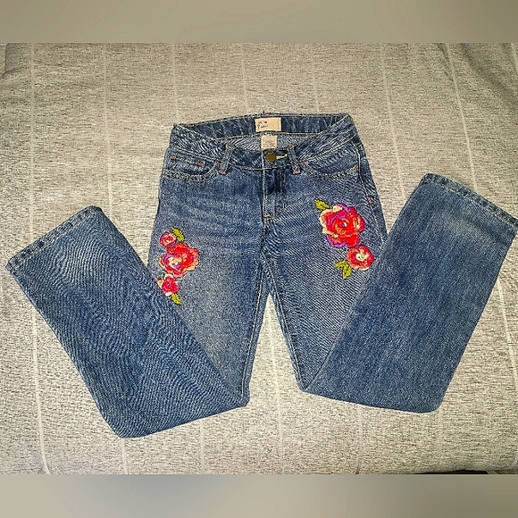 GAP Other - Girls GAP Denim Embroidered Jeans 7